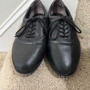 Easy Spirit Black Oxford Dress Shoes